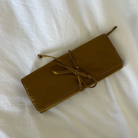 J. Crew Satin Gold Women's Jewellery Travel Pouch - Picture 2 of 8